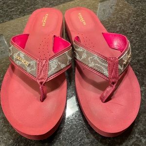 Coach flip flops size 9.5